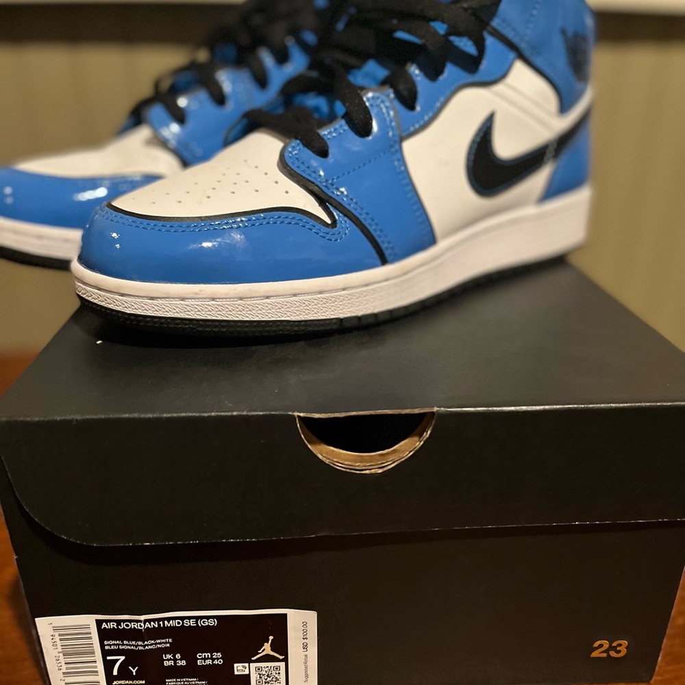AIR JORDAN 1 mid rise Blue/Black